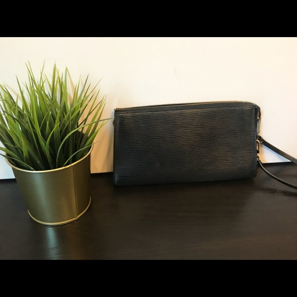 Black Louis Vuitton Epi Leather Pochette wristlet